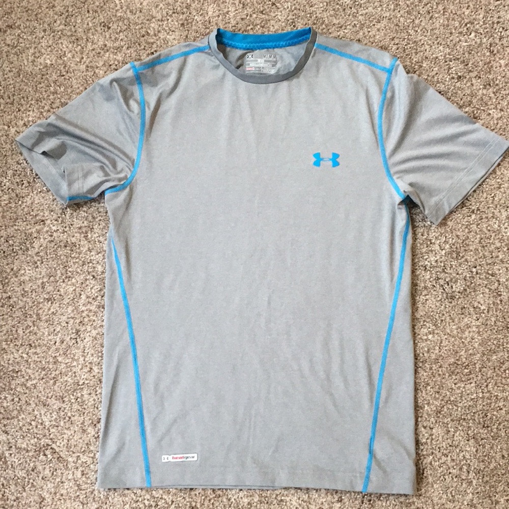 Under Armour Activewear Fitted TShirt: Heatgear